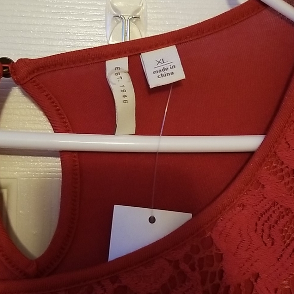 Ladies great fall top...deep orange - Picture 4 of 10